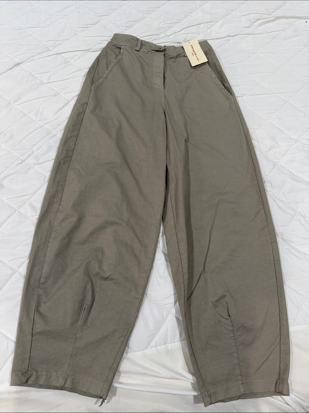 Wide-Leg Women's Pants in Olive Green — Casual Utility Style
